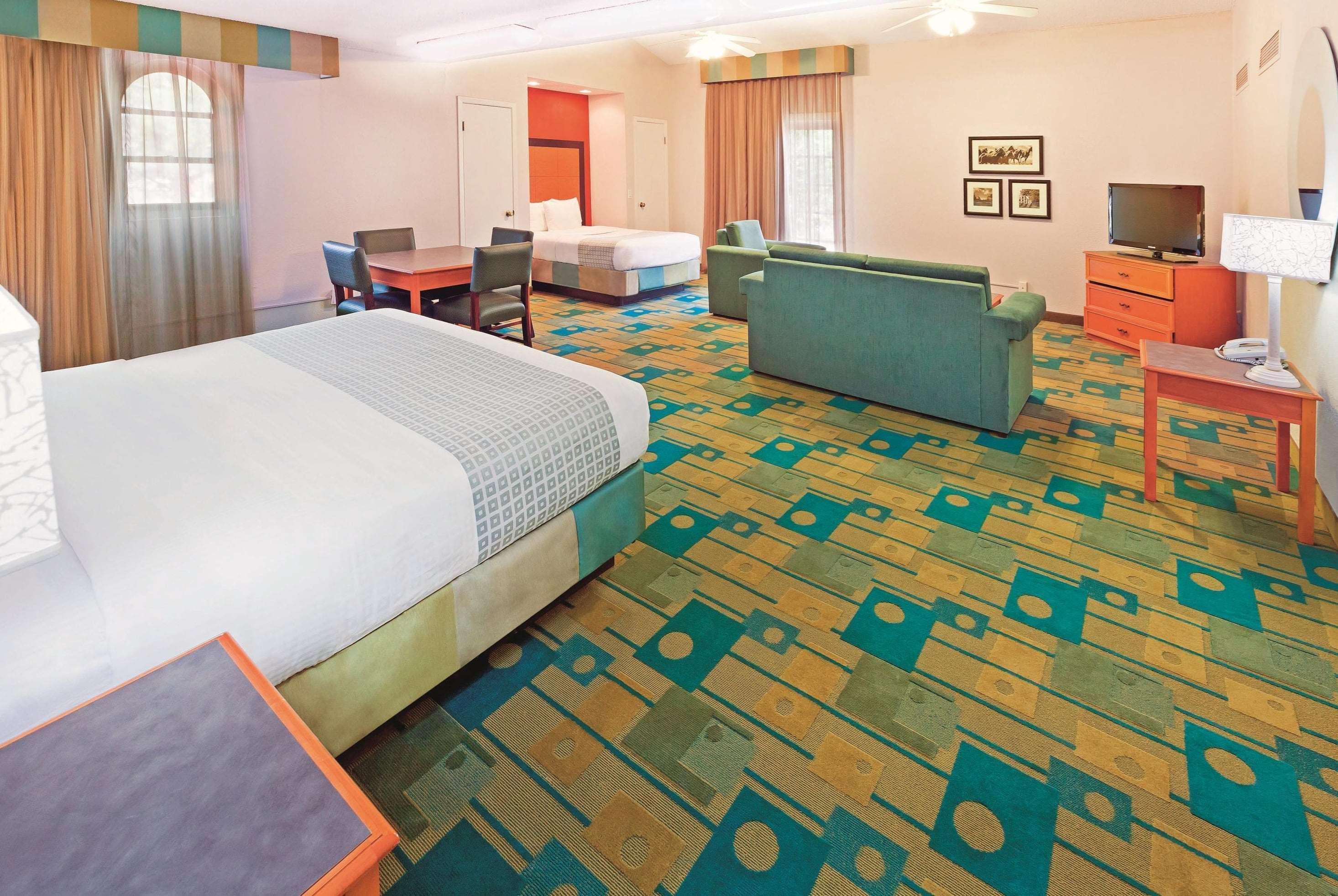 Baymont By Wyndham Lubbock - Downtown Civic Center Hotel Eksteriør billede